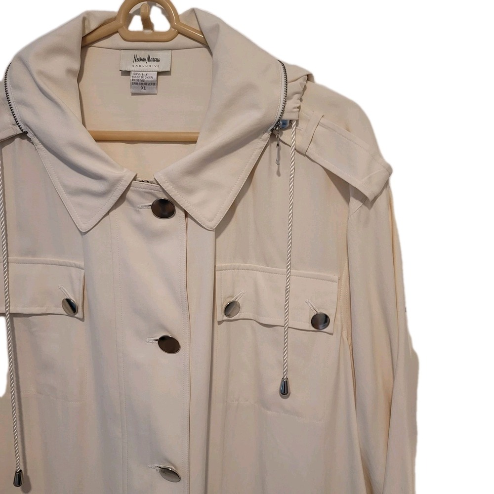 Neiman Marcus Lightweight Jacket Silk Hood Packable XL Pockets Old Money Comfort